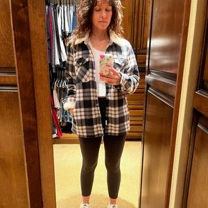 Soho size medium Sherpa lined flannel. Smoke free home. Well taken care of.